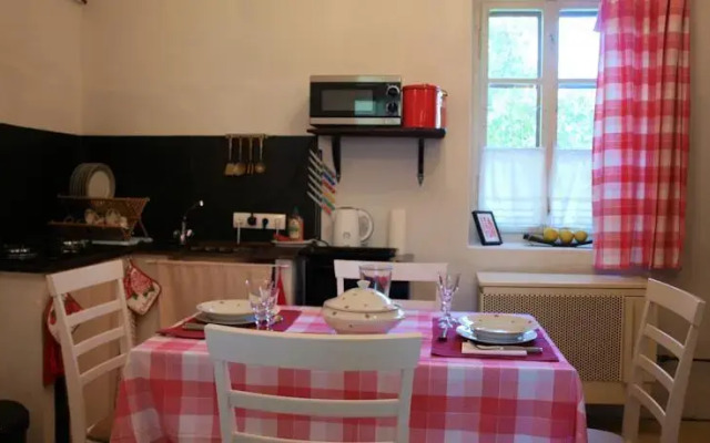 Walnut Garden - Diókert