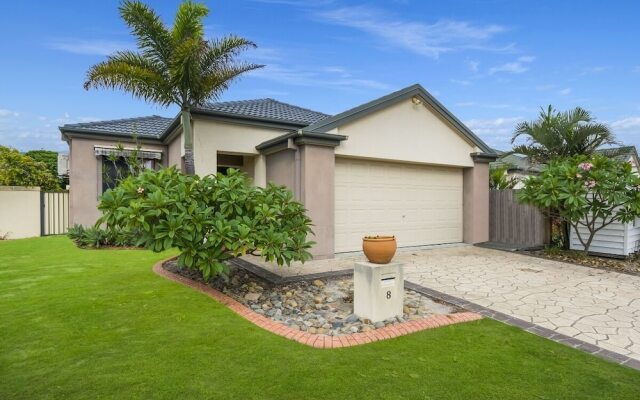 Oceania Beach Paradise