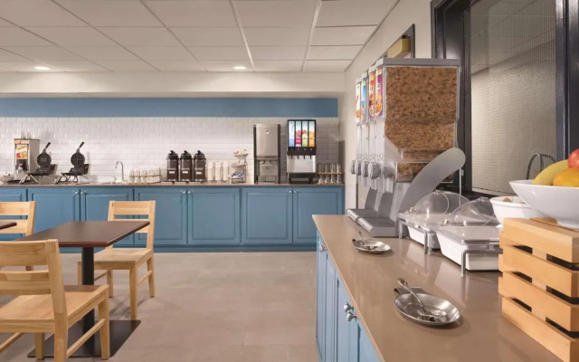 Country Inn & Suites By Carlson, Pella