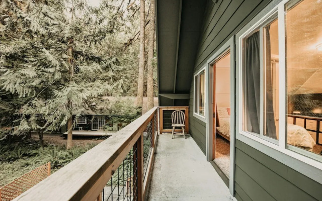 Snowline Cabin #49 - A Newly Remodeled Cabin Perfect for Your Family Retreat