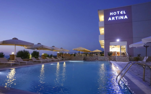 Artina Hotel