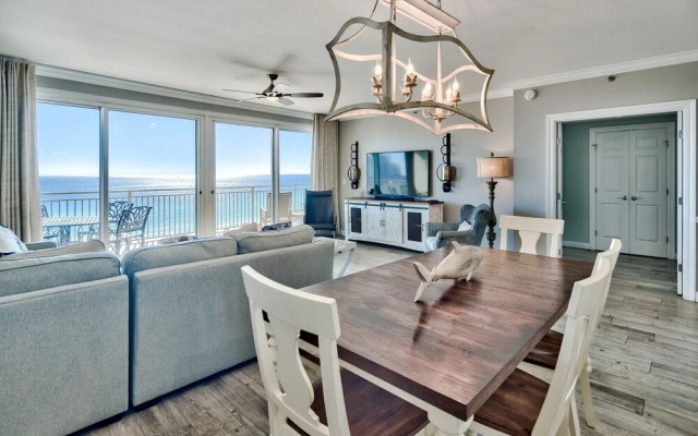 Sterling Palace Water Views Private Beach Access