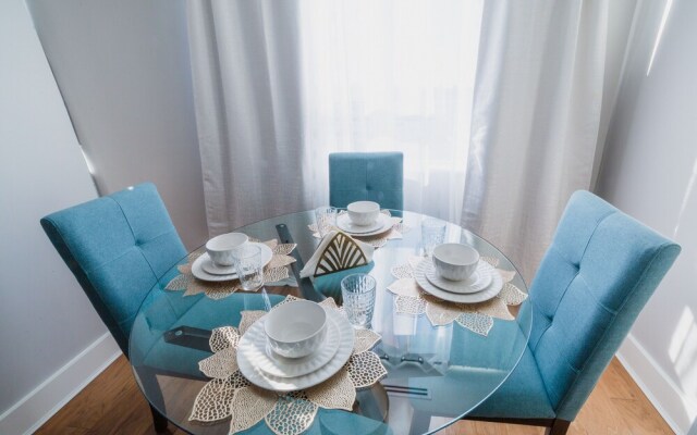 Simply Comfort. King's Wharf Apartments