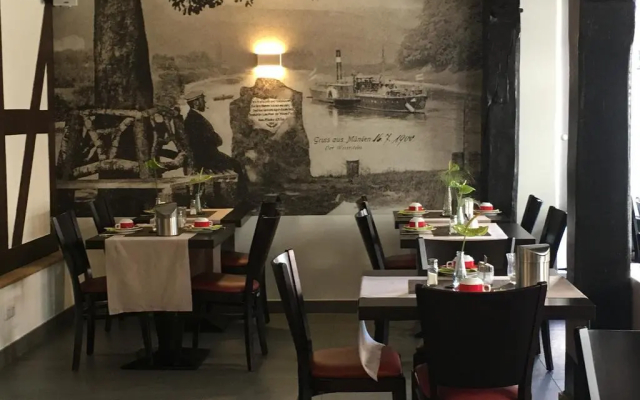 Fachwerk-Hotel Eisenbart