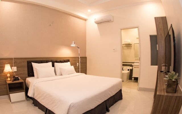 Amora Hotel  Apartment