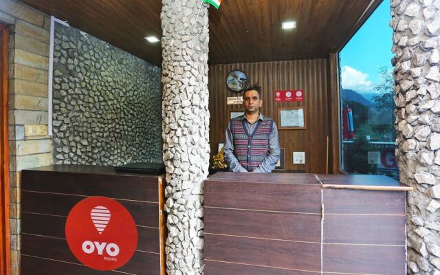 OYO 9392 Villa Riverine