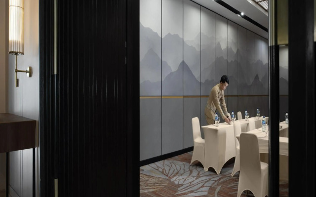 Hotel Santika Premiere Padang