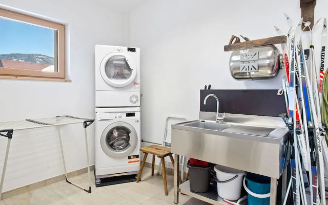 Holiday House With Sauna in Sankt Margarethen