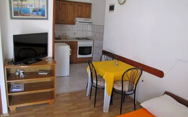 Apartments Zdravko