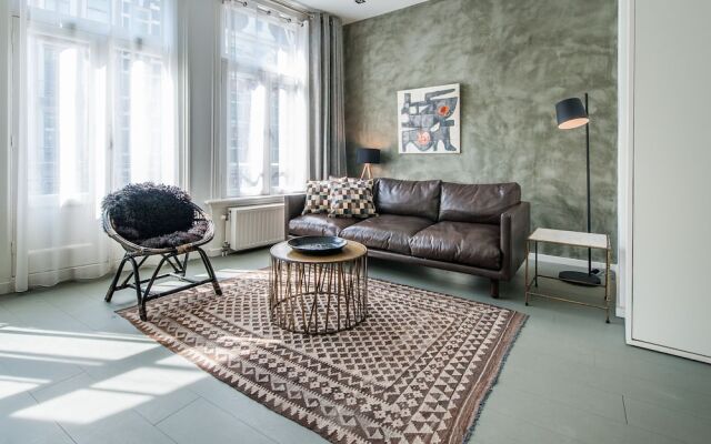 Leidse Square Marnix Apartments