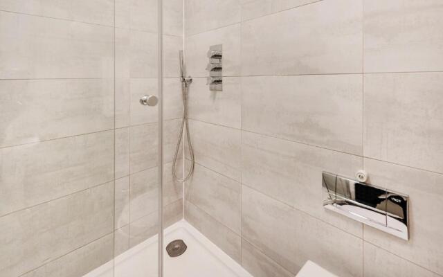 CHARMING APARTMENT By HYDE PARK