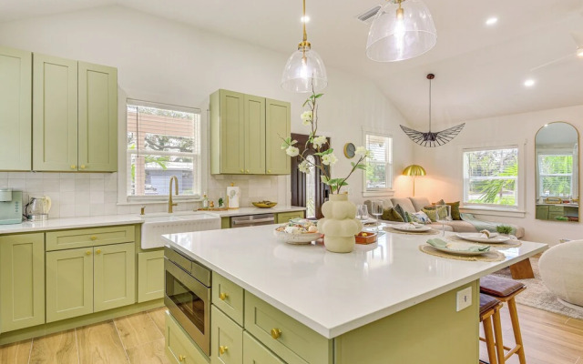 Heated Pool, Mini Golf & Cabana: Bradenton Retreat