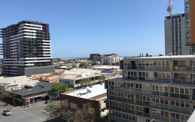 Ther-Rich Stunning CBD Apartments