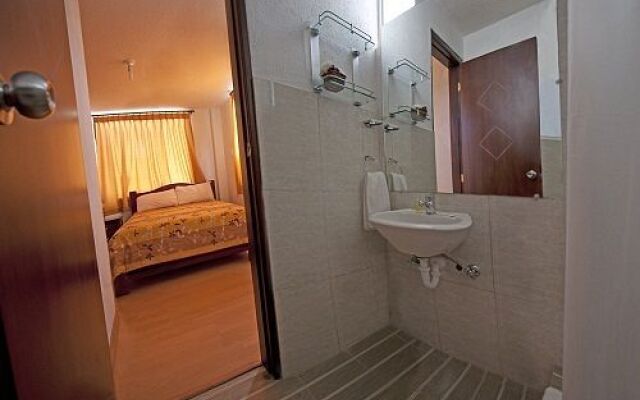 Quito Airport Suites