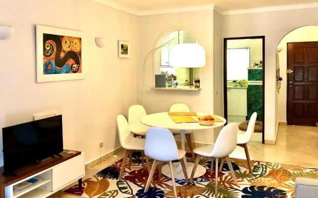 Art 13 - Apartamento com piscina