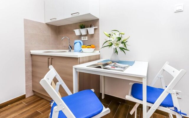 Apartments Maestral
