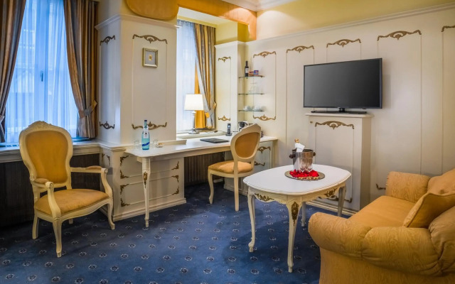 Schlosshotel Römischer Kaiser