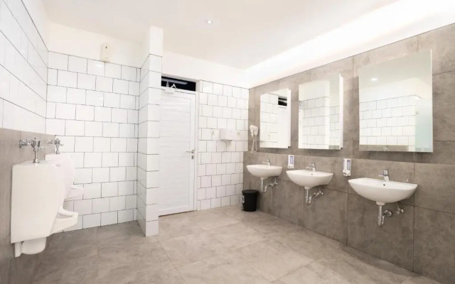 Bobopod Dago, Bandung