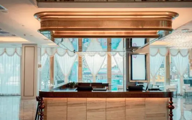 Starway Hotel (Xining Central Shopping Plaza Yile Building)