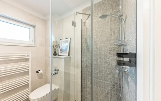 Olive Leaf - Ground Floor Apartment