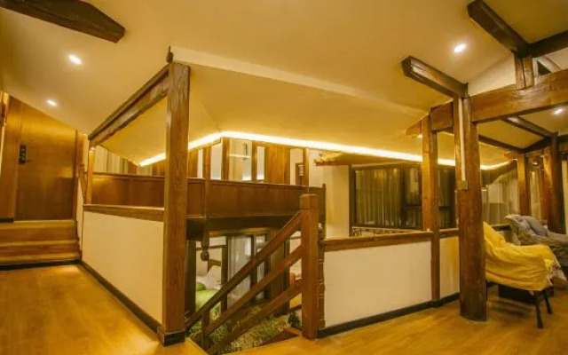 Wuhuashizhilv Hostel