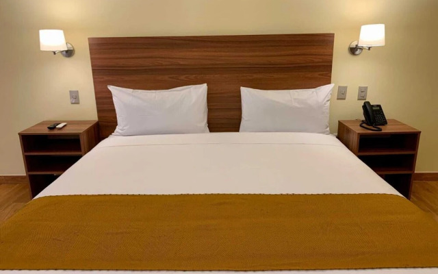 Sm Hotel Plus