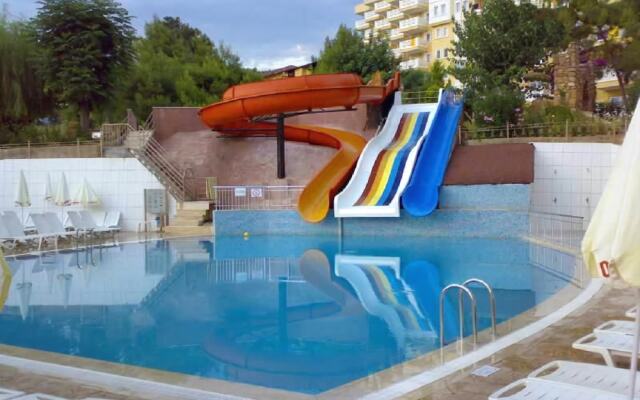 Club Sunny World (ex Orient Hill Hotel)