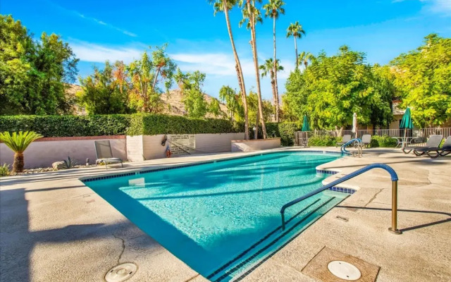 Hollywood Glam Hideaway