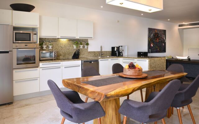 Magia Beachside Condo
