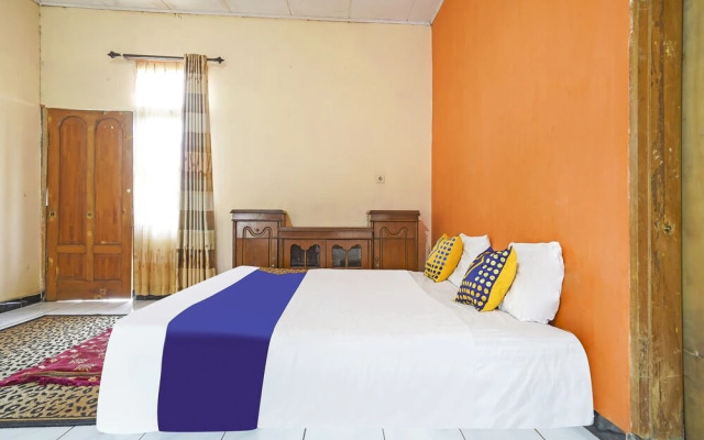 OYO Homes 90914 Eco Tourism Desa Cipada Bukit Senyum Homestay Syariah