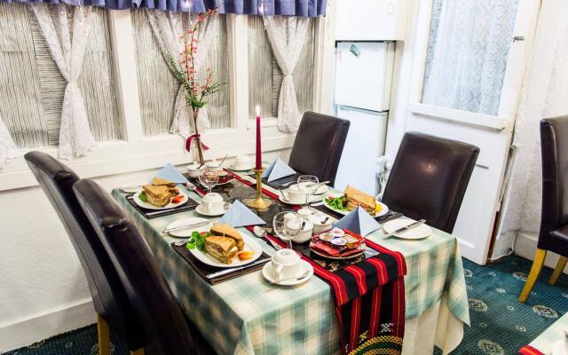Lyncliff Hotel