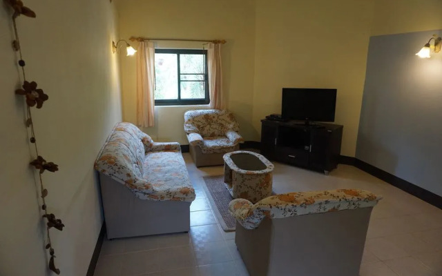 Stars Bistro and Bungalows