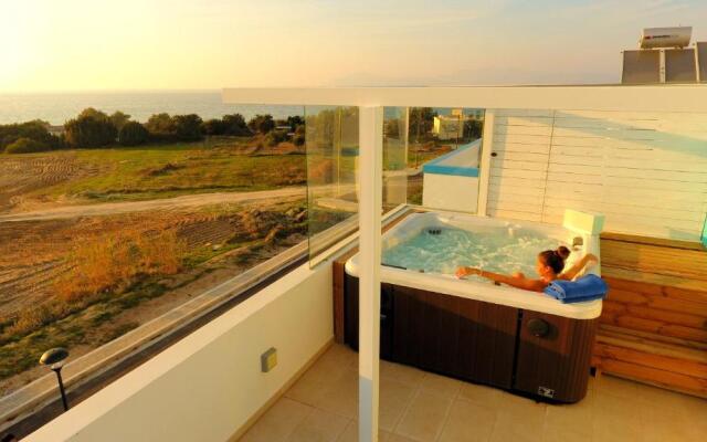 Seabreeze Villa - with Jacuzzi & heated pool