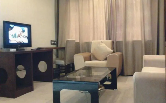 YHT Healthcare Chain Hotel