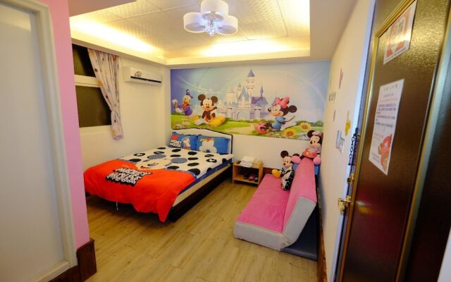 Fengjia Romantic Homestay