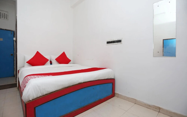 Oyo 28006 Hotel President