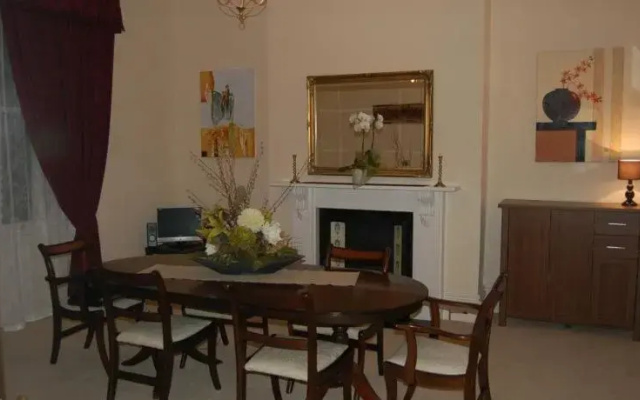 Bentons Guest House