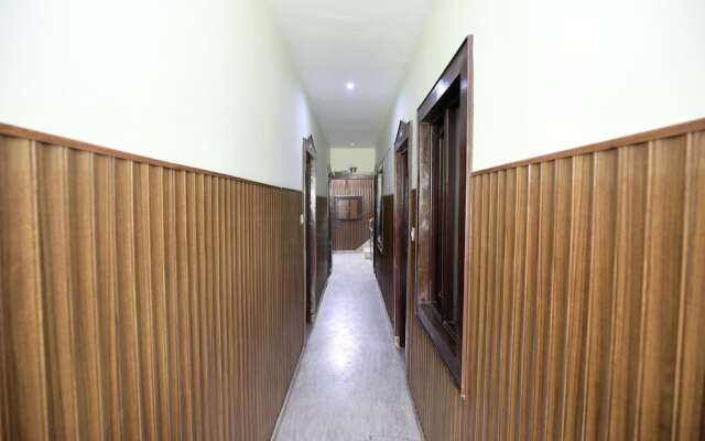 OYO 15523 Hotel JD Inn