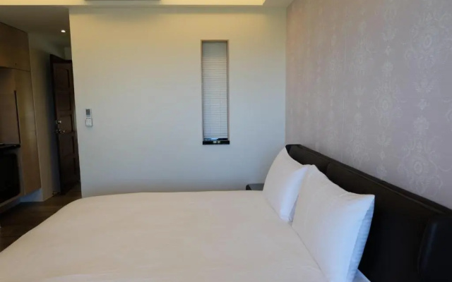 Moonlit Seaview Homestay