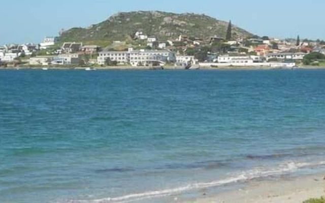 Saldanha Bay Accommodation - Hostel