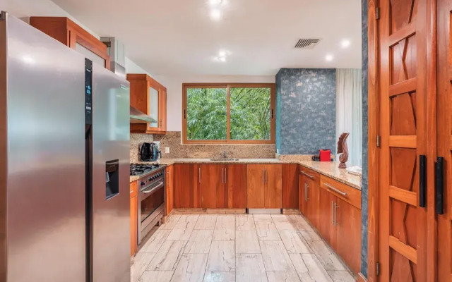 Magical 4BR Apartment w Maid bbq in Casa de Campo