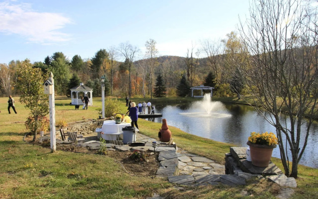 Inn at Clearwater Pond (Quechee)