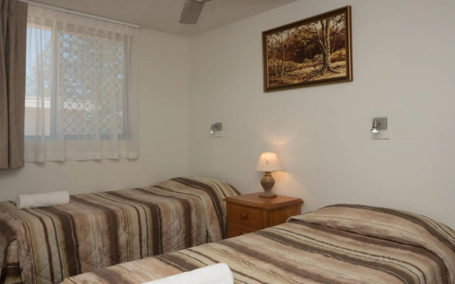 Merrima Court Holidays