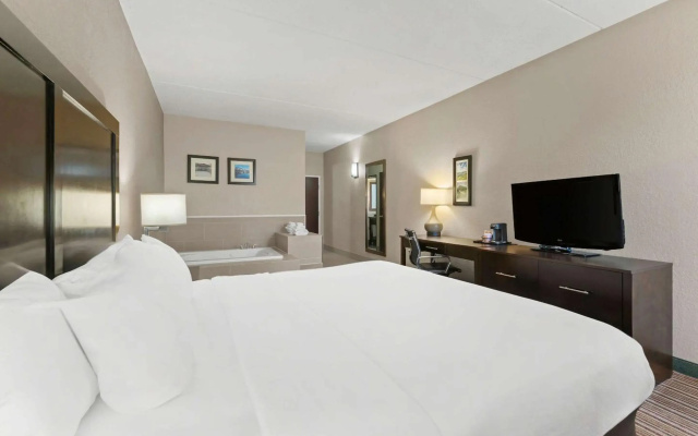 Comfort Inn Lehigh Valley West - Allentown