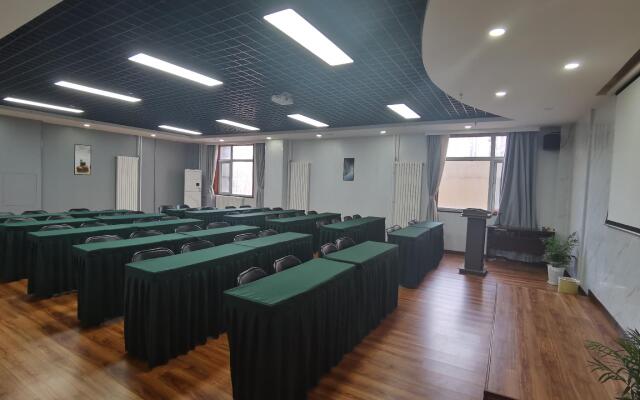 Starway Hotel Baoding Dongfeng Middle Road