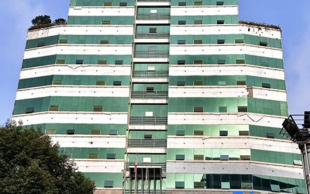 Ru Jiang Hotel