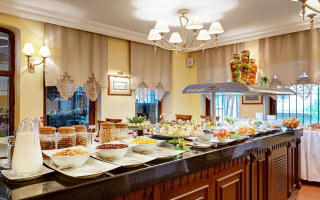 Arena Hotel - Special Class