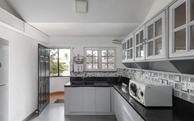 Casa Bianca by Red Olivenr Taj MG Roadpvt Garden