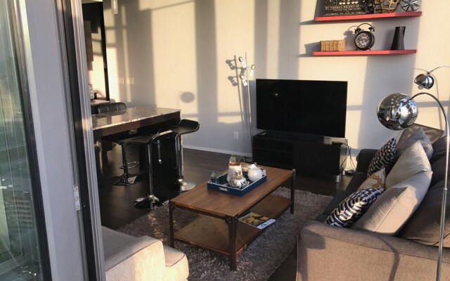 Applewood Suites - 2 BDRM King W