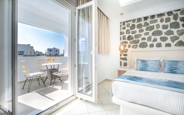 Liana Beach Hotel & Spa